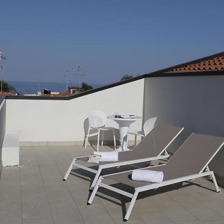 الشقق الفندقية ريبوسْتوفي  Path House - Etna & Sea View المظهر الخارجي الصورة