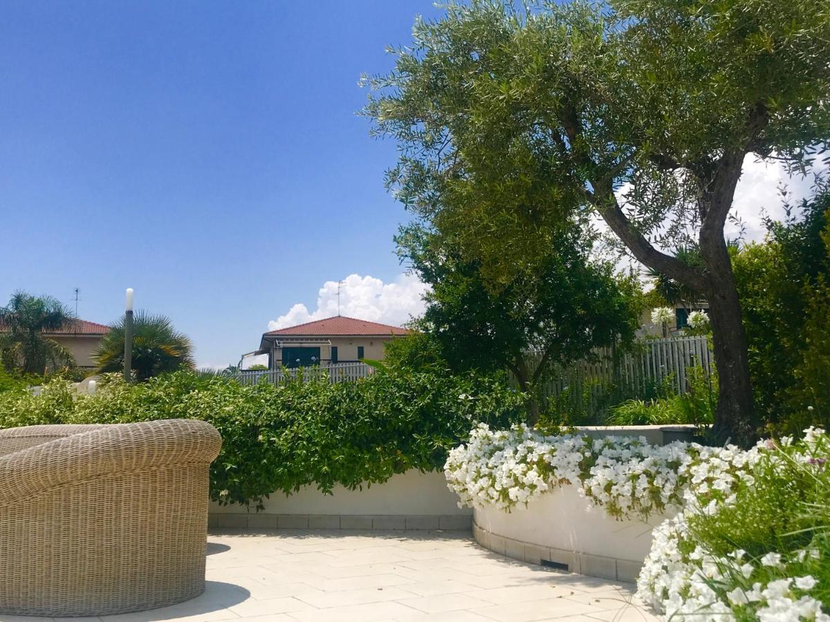 الشقق الفندقية ريبوسْتوفي  Path House - Etna & Sea View المظهر الخارجي الصورة